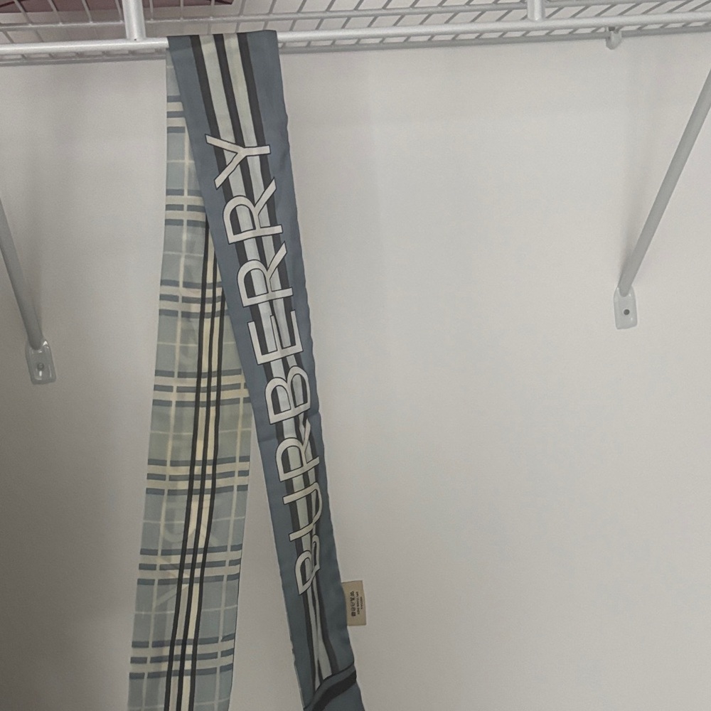 Burberry Plaid wrap in Blue and Cream